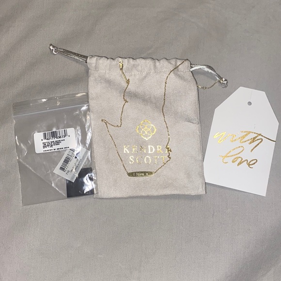 Mattie Bar Gold Necklace Kendra Scott - Picture 3 of 4